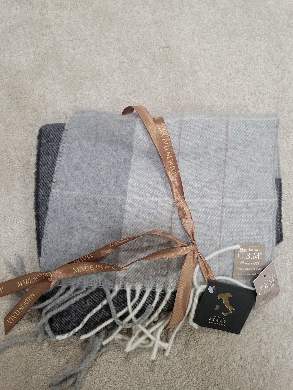 NWT Manifattura C.B.M. Firenze 1963 Cashmere Blend Scarf / Wrap – Made in Italy